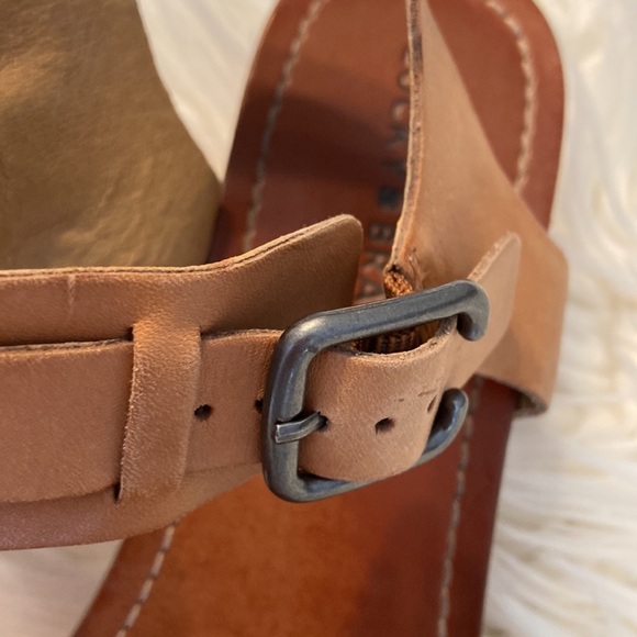 Lucky 🍀 Brand Leather Sandals size 9.5 preowned conditions - Picture 3 of 8